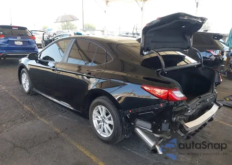 2025 Toyota Camry Le z USA, uszkodzony, nr VIN 4T1DAACK8SU606171